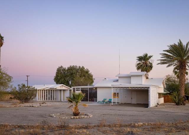 Property at 811 Di Giorgio Rd, Borrego Springs, CA 92004, 3 beds, 2 baths