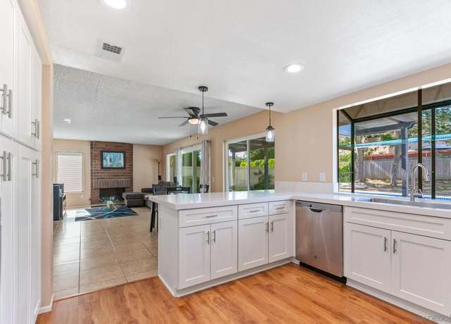 Property at 4468 Inverness Dr, Oceanside, CA 92057, 4 beds, 3 baths