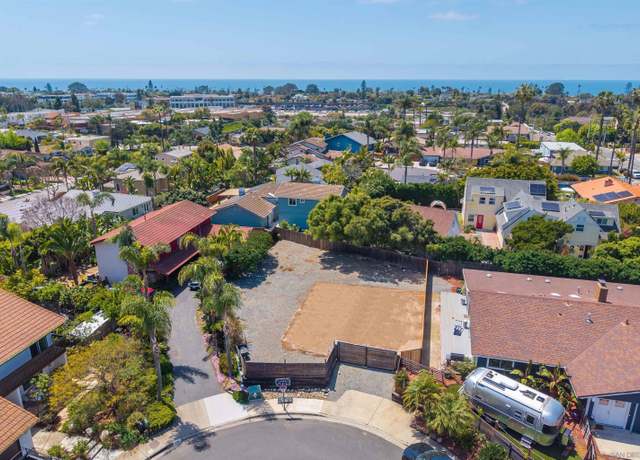 Property at 722 Piedras Oro Calle #6, Encinitas, CA 92024