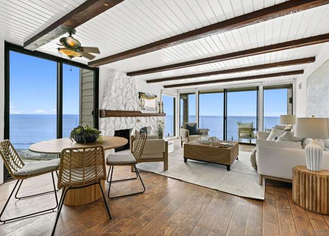 Property at 337 West I St, Encinitas, CA 92024, 2 beds, 2.5 baths