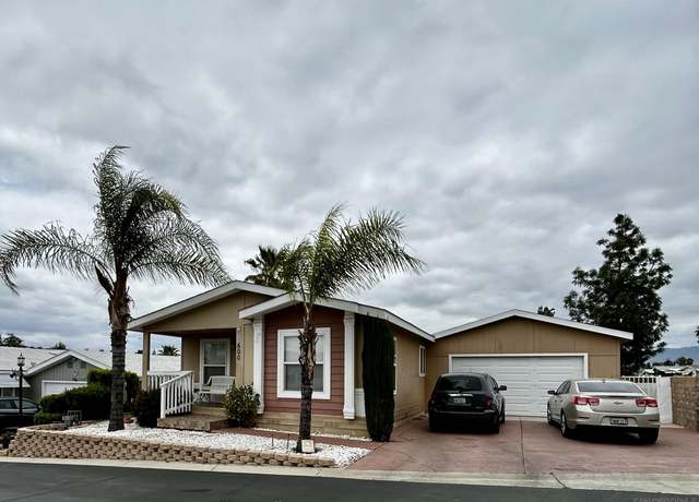 Property at 500 Bahama Dr, Hemet, CA 92543, 4 beds, 2.5 baths