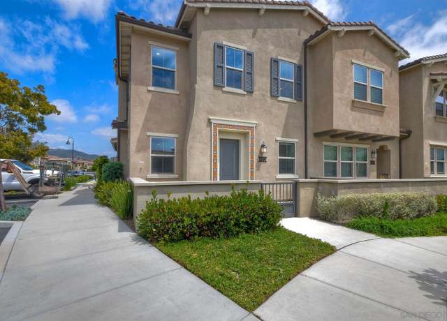 Property at 1097 Delpy View Pt, Vista, CA 92084, 3 beds, 2.5 baths