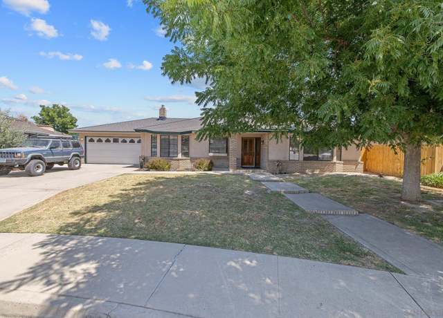 Property at 300 W Adrian Way, Hanford, CA 93230, 3 beds, 2 baths
