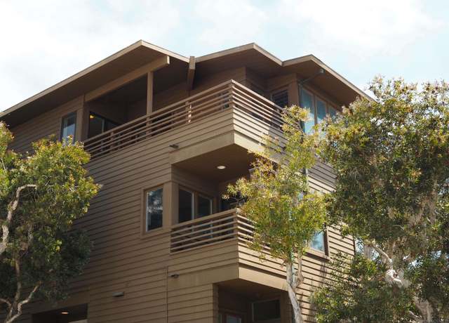 Property at 350 Prospect St #4, La Jolla, CA 92037, 2 beds, 2 baths