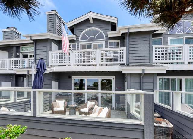 Property at 2921 Sandy Pointe #3, Del Mar, CA 92014, 2 beds, 2.5 baths