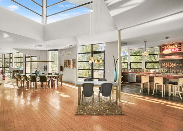 Property at 3262 Front St, San Diego, CA 92103, 3 beds, 3.5 baths