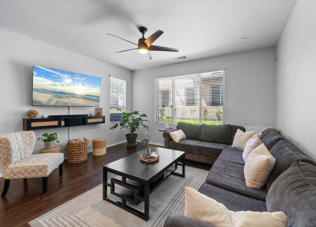 Property at 2207 Pasadena Ct #3, Chula Vista, CA 91915, 3 beds, 2.5 baths