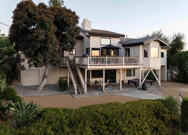 Property at 17924 Saint Andrews Dr, Poway, CA 92064, 4 beds, 3.5 baths