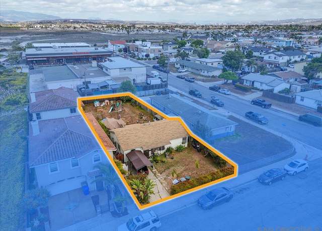 Property at 535 12th St, Imperial Beach, CA 91932, 2 beds, 1 bath