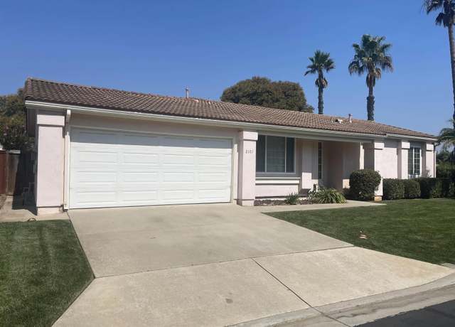Property at 2101 Savona Ct, Vista, CA 92084, 2 beds, 2 baths
