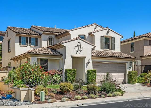 Property at 529 Adobe Estates Dr, Vista, CA 92083, 6 beds, 4 baths