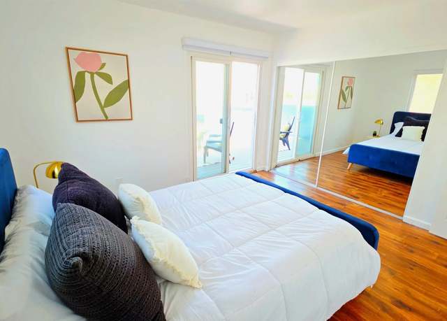Property at 4233 39th St Unit C, San Diego, CA 92105, 2 beds, 1 bath