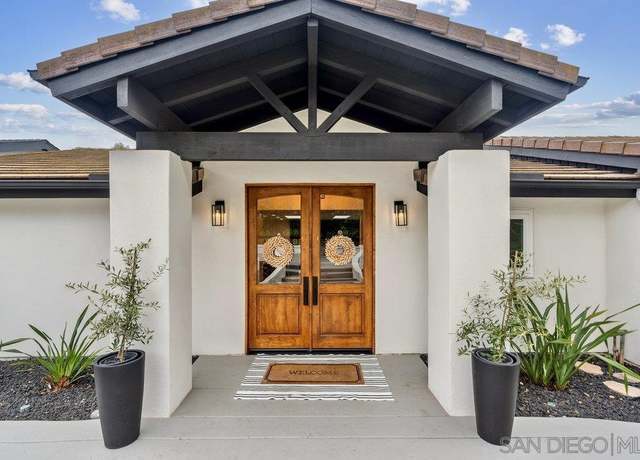 Property at 19660 Elfin Gln, Escondido, CA 92029, 5 beds, 5.5 baths
