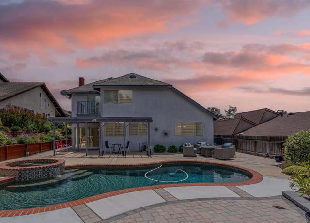Property at 12824 Via Caballo Rojo, San Diego, CA 92129, 4 beds, 2.5 baths