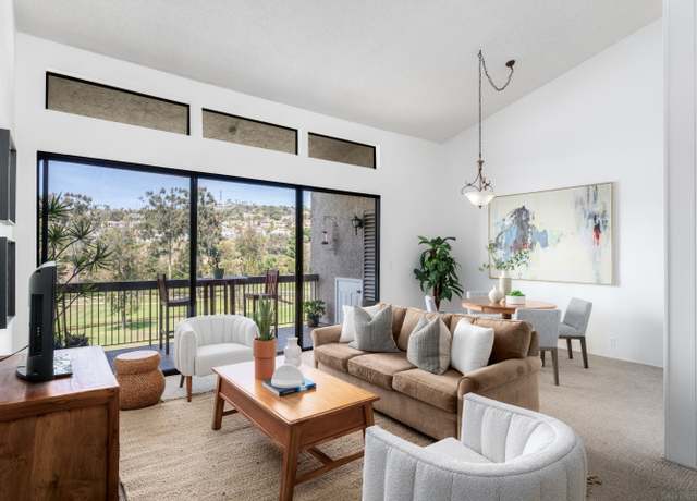 Property at 2564 Navarra Dr #202, Carlsbad, CA 92009, 2 beds, 1.5 baths