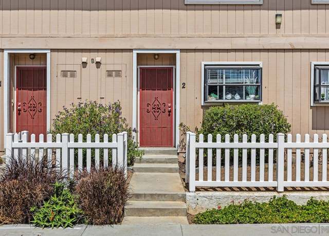 Property at 3985 Wabaska Dr #2, San Diego, CA 92107, 2 beds, 2.5 baths