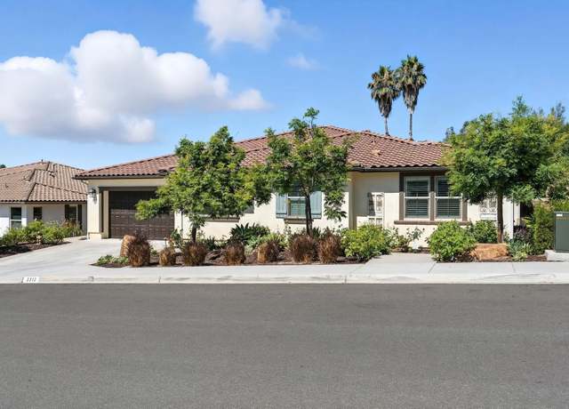 Property at 2313 E E Lincoln Ave, Escondido, CA 92027, 4 beds, 3.5 baths