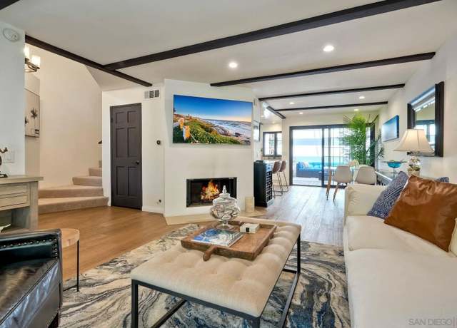 Property at 8666 Villa La Jolla Dr #4, La Jolla, CA 92037, 2 beds, 2.5 baths