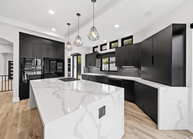 Property at 3160 Goldfinch St, San Diego, CA 92103, 4 beds, 4 baths