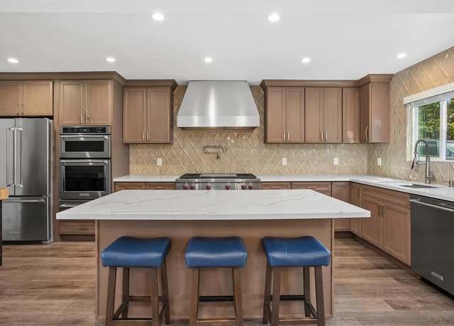 Property at 2112 Park Dale Ln, Encinitas, CA 92024, 3 beds, 2 baths