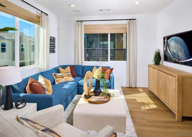 Property at 11866 Zach Dr, San Diego, CA 92128, 2 beds, 2.5 baths