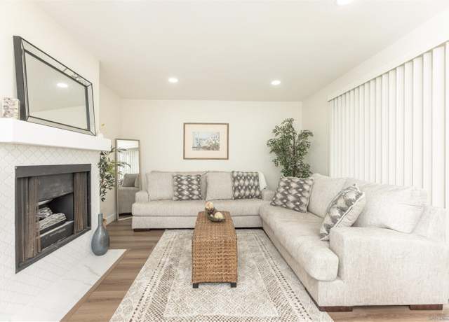 Property at 10646 Aderman Ave Apt 21, San Diego, CA 92126, 1 bed, 1 bath