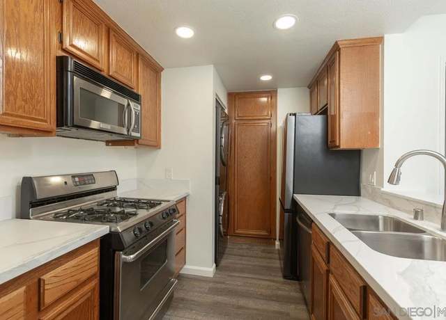 Property at 2944 Alanwood Ct, Spring Valley, CA 91978, 2 beds, 2 baths