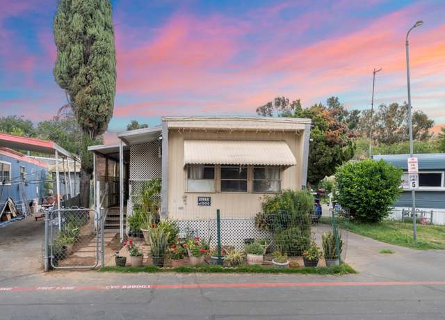 Property at 2640 W Rialto Ave Spc 20, San Bernardino, CA 92410, 3 beds, 1 bath