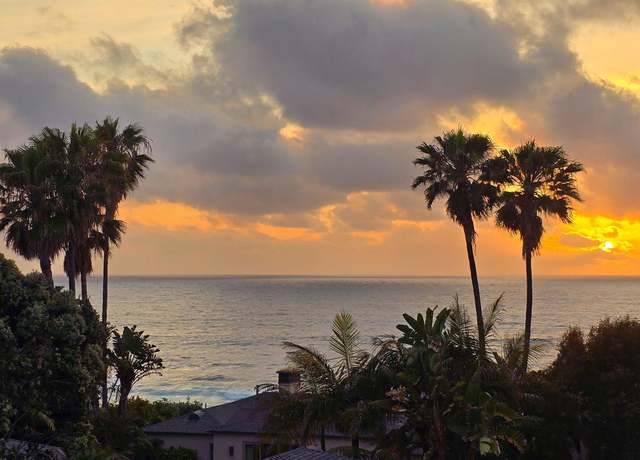 Property at 464 Prospect St #206, La Jolla, CA 92037, 3 beds, 3.5 baths