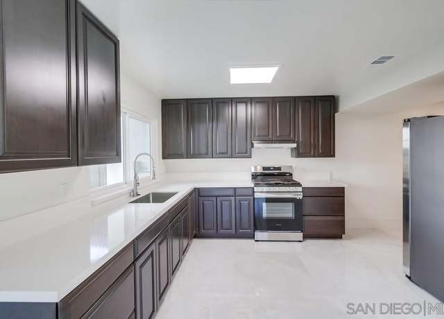 Property at 1510 Granite Hills Dr Unit E, El Cajon, CA 92019, 3 beds, 3 baths