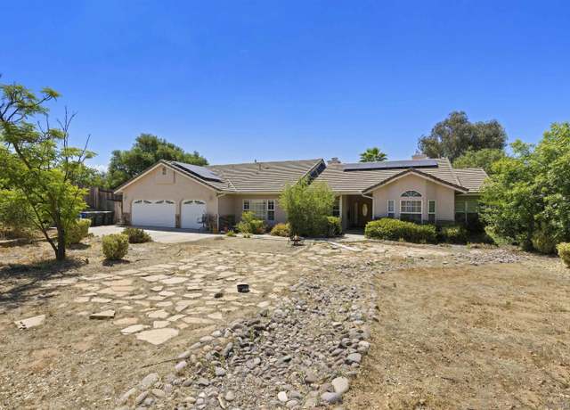 Property at 24849 Pappas Rd, Ramona, CA 92065, 4 beds, 2.5 baths