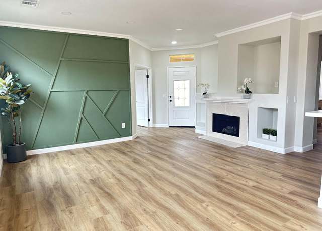 Property at 12665 Creekview Dr #140, San Diego, CA 92128, 3 beds, 2 baths
