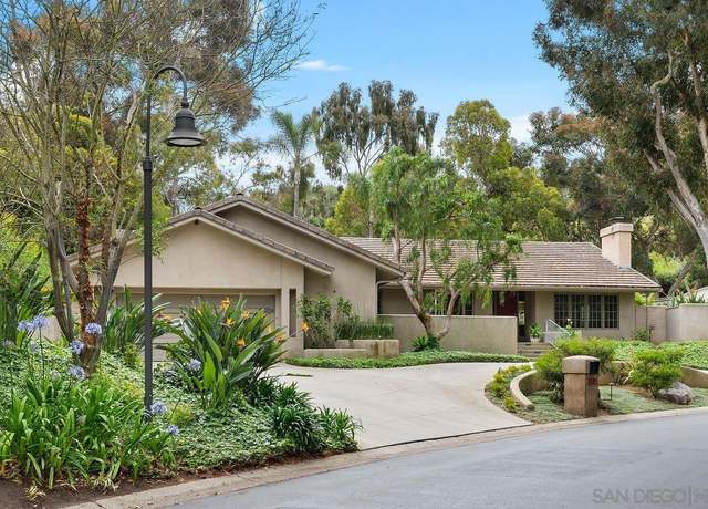 Property at 2676 Caminito Prado, La Jolla, CA 92037, 3 beds, 2.5 baths