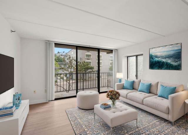 Property at 1333 8th Ave #205, San Diego, CA 92101, 2 beds, 2 baths