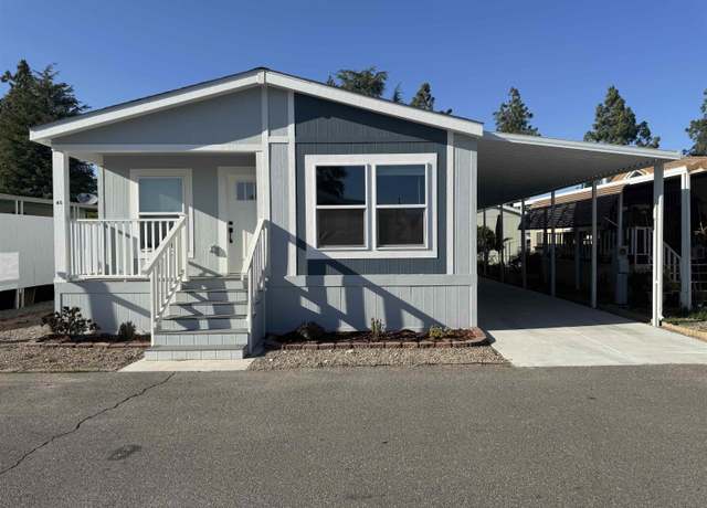 Property at 725 W Thornton Ave #45, Hemet, CA 92543, 3 beds, 2 baths