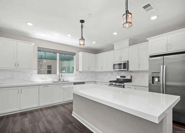 Property at 1951 Pavilion Ln, Chula Vista, CA 91915, 4 beds, 3.5 baths