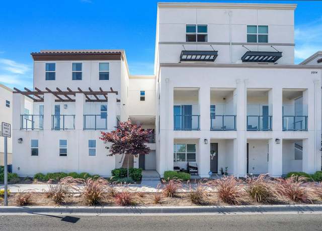 Property at 2054 Luzon Ln #2, Chula Vista, CA 91915, 2 beds, 2.5 baths