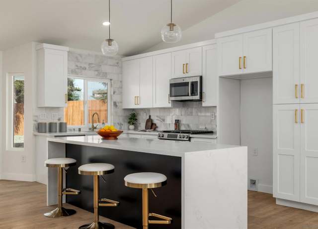 Property at 26872 Pinckney Way, Menifee, CA 92586, 2 beds, 2 baths