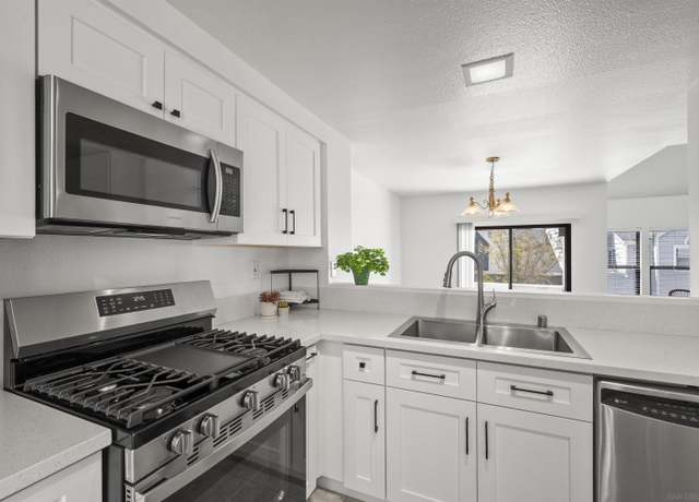 Property at 11061 Scripps Rnch, San Diego, CA 92131, 2 beds, 2 baths