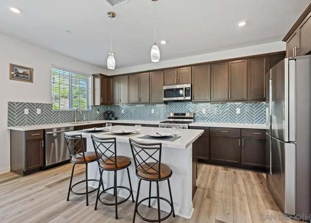 Property at 1858 Red Willow Way, Oceanside, CA 92056, 3 beds, 2.5 baths
