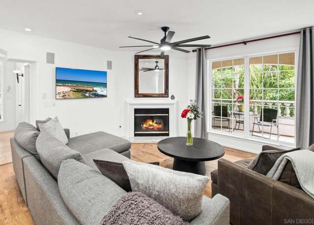 Property at 2842 Torrey Pines Rd, La Jolla, CA 92037, 3 beds, 3 baths
