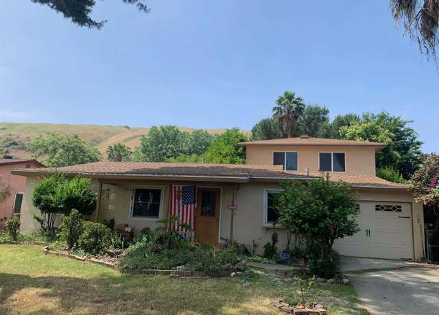 Property at 1439 Morgan Rd, San Bernardino, CA 92407, 5 beds, 3 baths