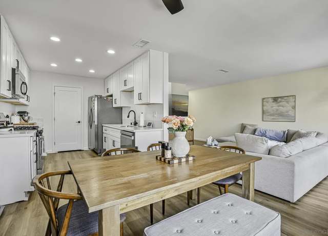 Property at 4212 Vista Del Rio Way #5, Oceanside, CA 92057, 2 beds, 2 baths