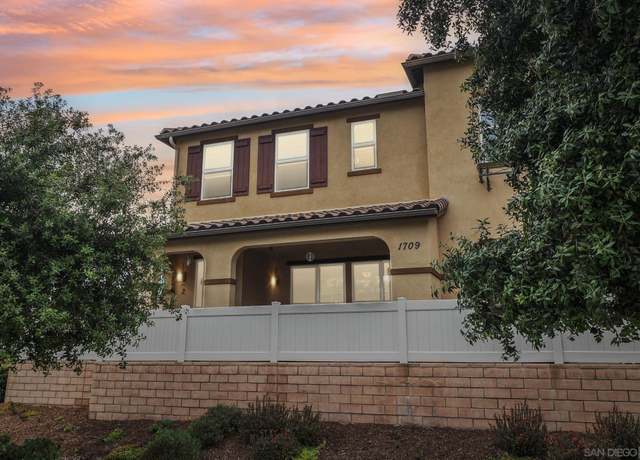 Property at 1709 Santa Carolina #2, Chula Vista, CA 91913, 3 beds, 2.5 baths