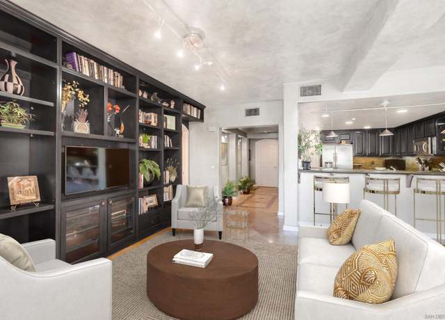 Property at 301 W G St #322, San Diego, CA 92101, 2 beds, 2.5 baths
