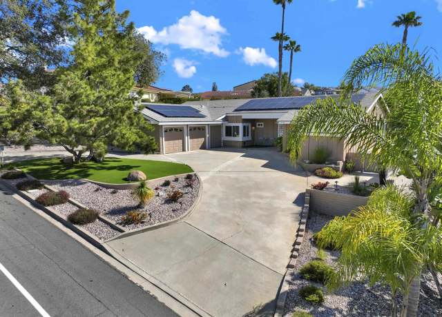 Property at 17351 Saint Andrews Dr, Poway, CA 92064, 5 beds, 4 baths