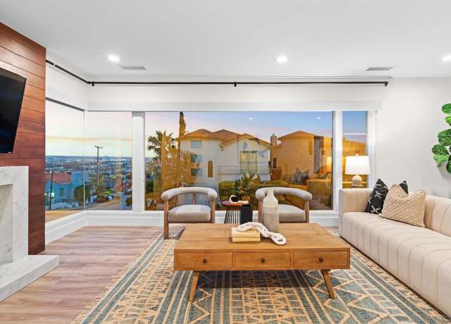 Property at 3301 Trumbull St, San Diego, CA 92106, 4 beds, 3.5 baths