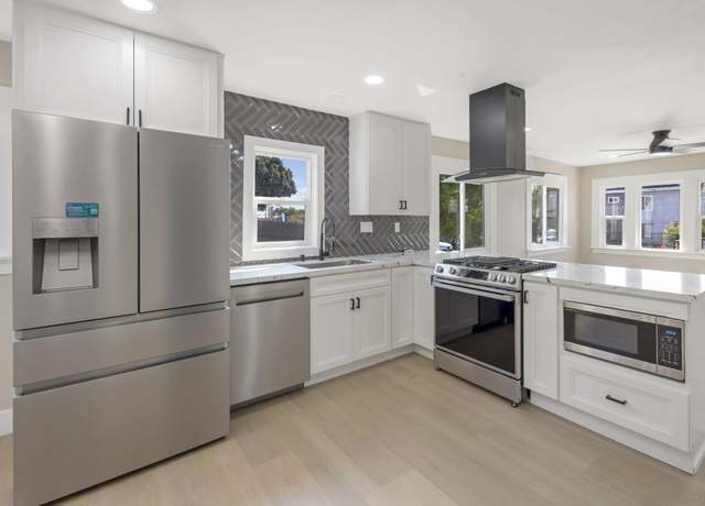Property at 4041-4045 38th St, San Diego, CA 92105, 7 beds, 4 baths