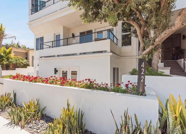 Property at 422 Rosecrans St #1, San Diego, CA 92106, 2 beds, 2 baths