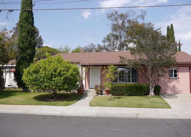 Property at 4833 Atlanta Dr, San Diego, CA 92115, 3 beds, 2 baths